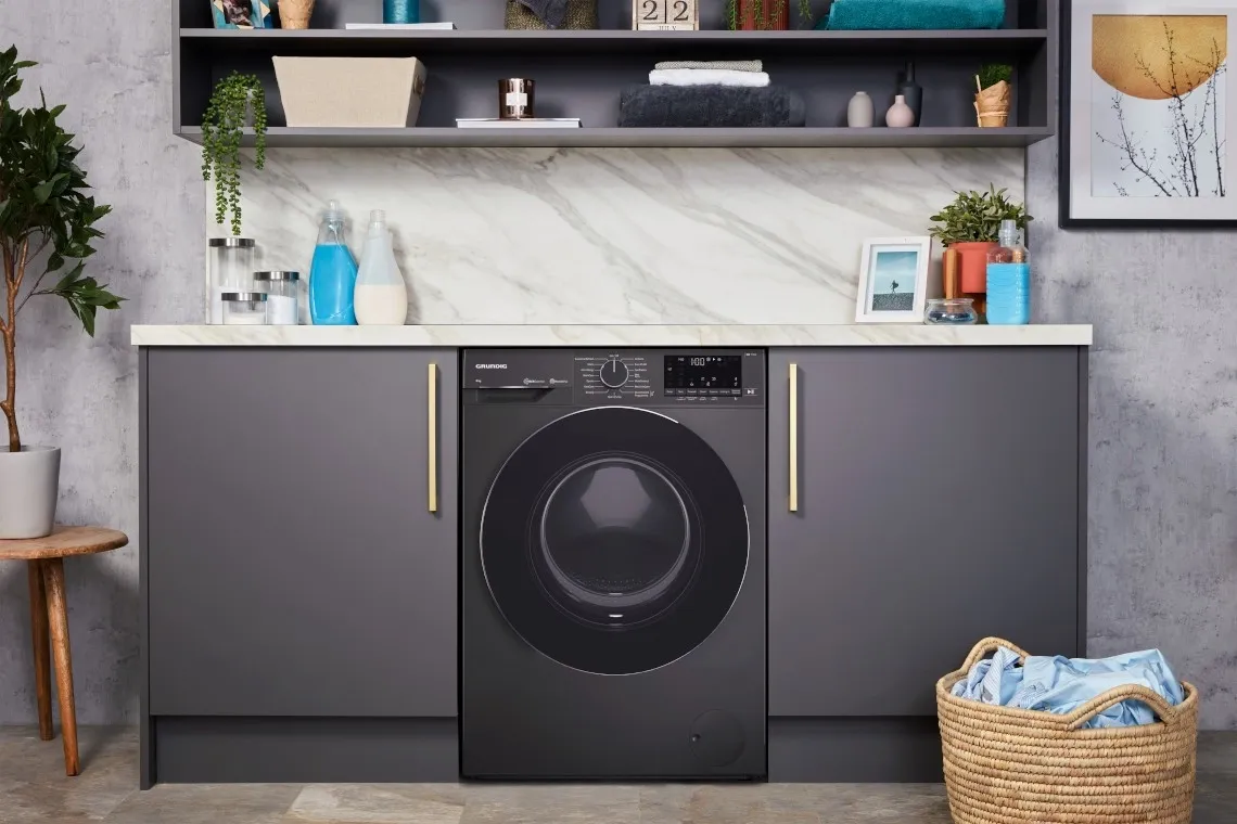 Nước còn đọng trong lồng giặt sau chu kỳ vắt là dấu hiệu máy giặt không xả nước