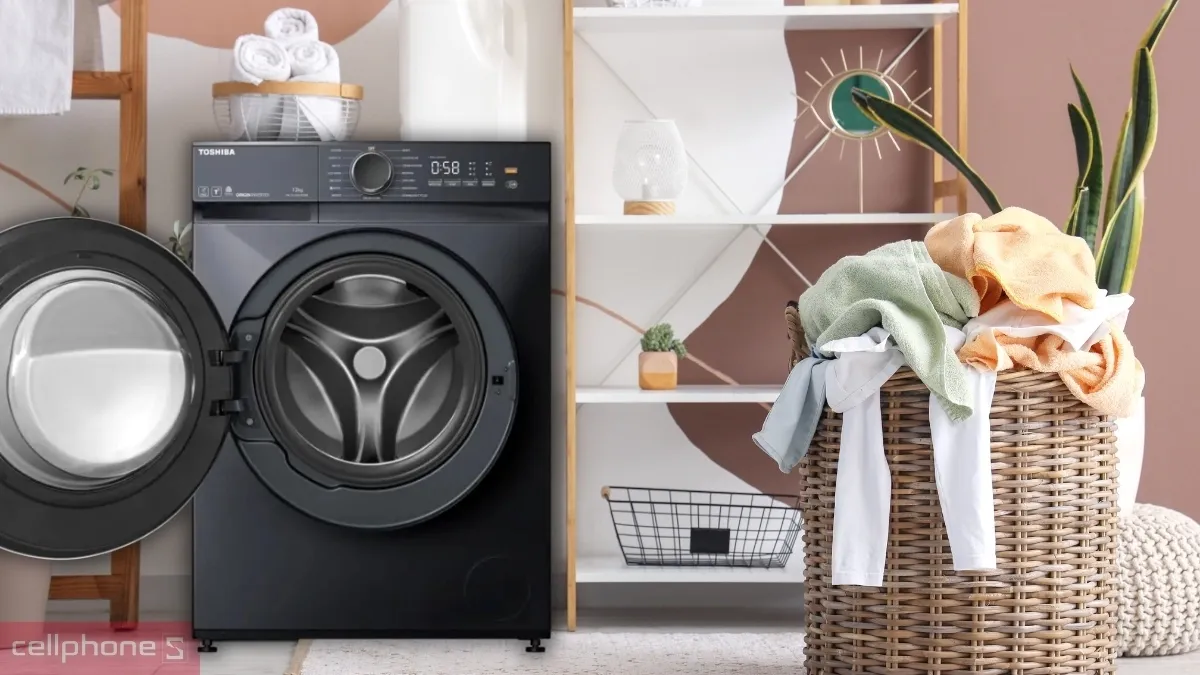 Công nghệ giặt hơi nước hiện đại trên máy giặt Toshiba 12kg cửa ngang giúp diệt khuẩn