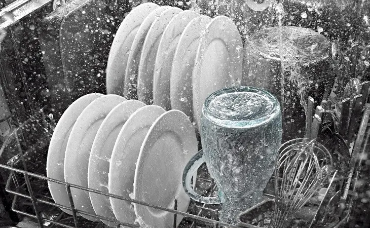 Sơ đồ chu trình hoạt động máy rửa chén với 6 bước từ nạp nước đến sấy khô