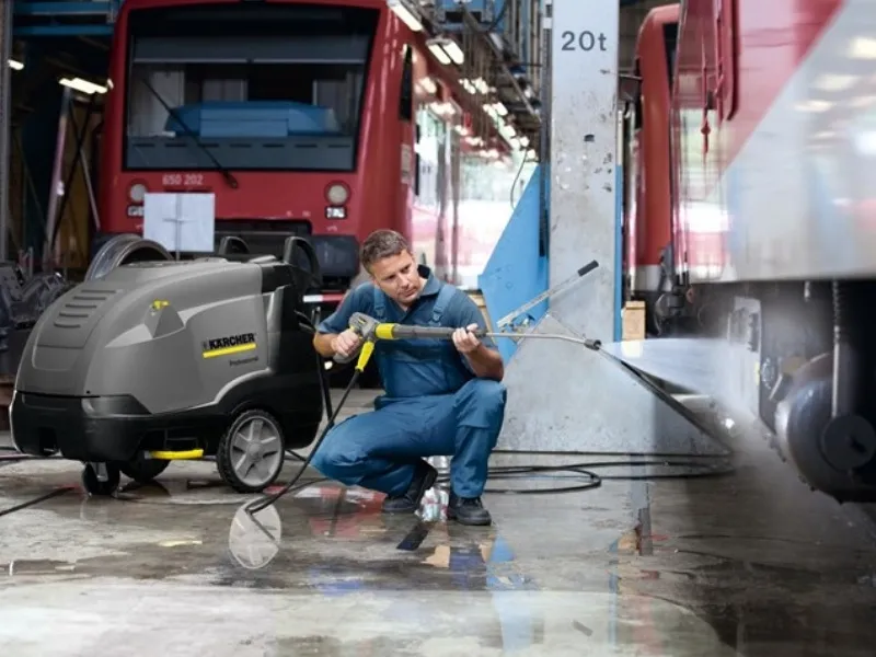 Máy rửa xe áp lực cao loại nào tốt Top máy xịt rửa cao áp tốt nhất 2026