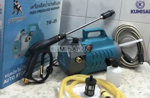 Cận cảnh máy rửa xe Sumo 2300W mã TW05 với đồng hồ đo áp lực