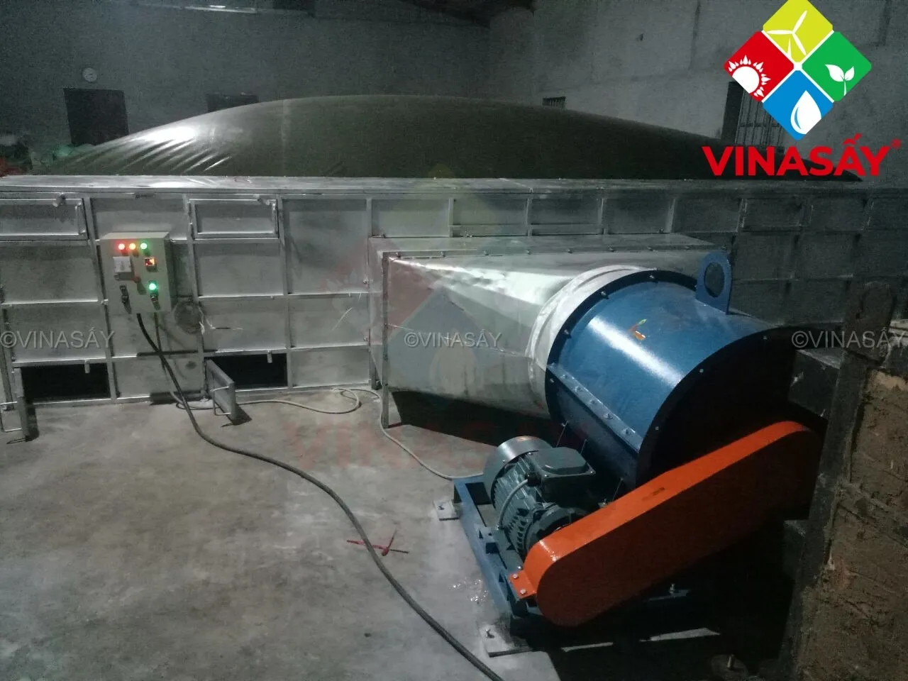 Máy sấy vỉ ngang đảo chiều gió 2.6