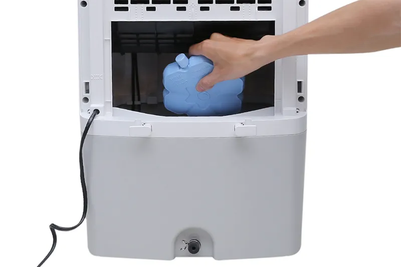 Cơ chế làm mát bằng đá khô trên Midea AC120-16AR