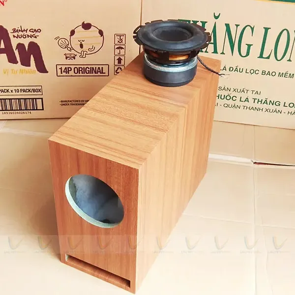 Mẫu thùng loa sub đẹp cho gia đình