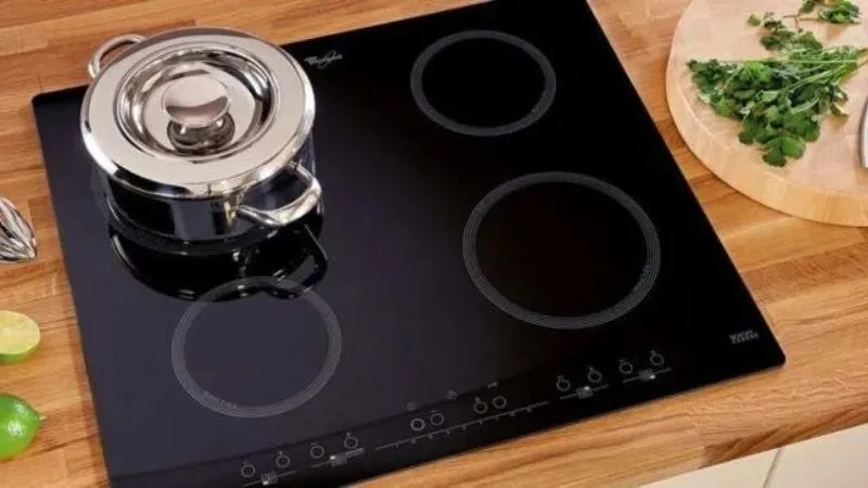 Vệ sinh và bảo dưỡng định kỳ giúp bếp hoạt động ổn định