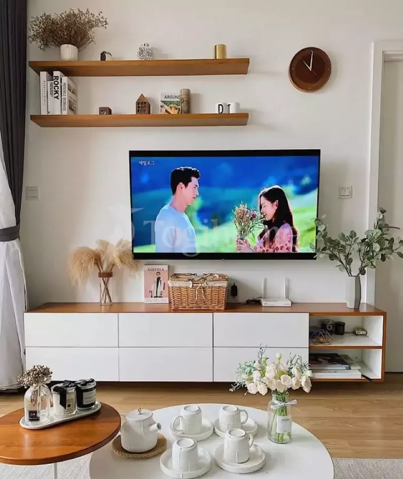 Những lợi ích khi chọn bình hoa trang trí kệ tivi