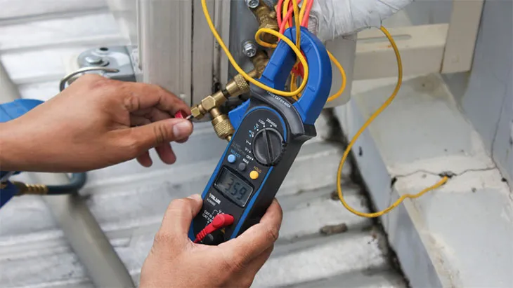 Đo cường độ dòng điện Ampe kế cho block máy lạnh