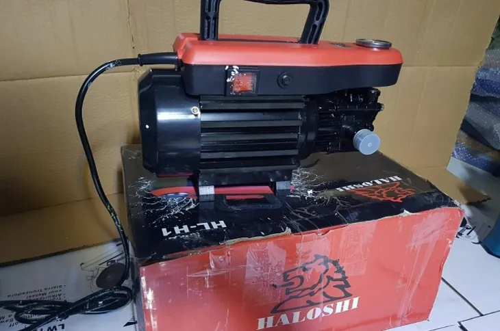 â€‹Máy rửa xe Haloshi