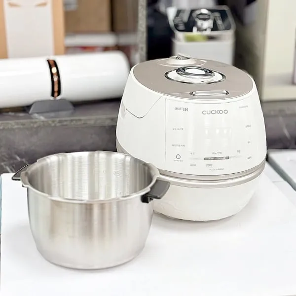 So Sánh Các Loại Nồi Cơm Điện Cuckoo: Chọn Loại Nào Tốt Cho Gia Đình Bạn?