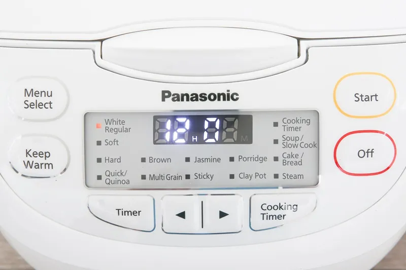 Bảng điều khiển điện tử với màn hình LED rõ nét