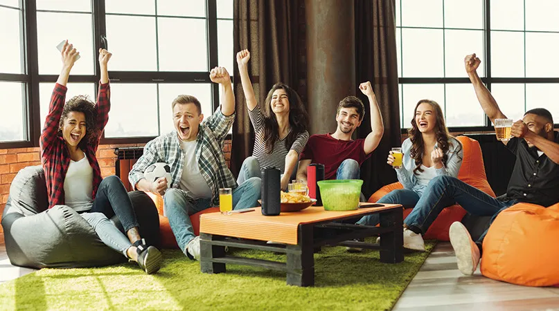 Cổng sạc và tính năng Power Bank trên loa bluetooth tronsmart t6 plus