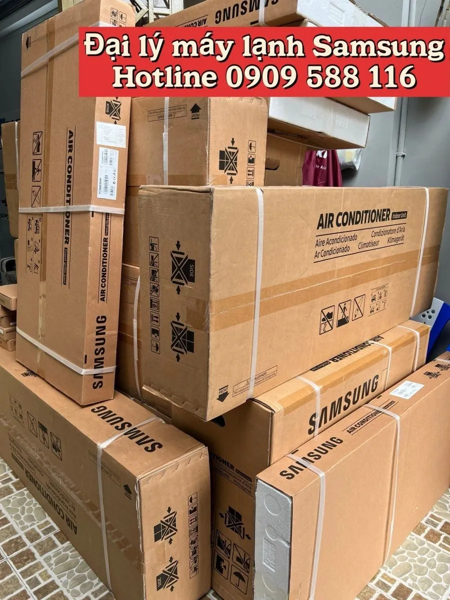 Bảng điều khiển máy lạnh âm trần Samsung với nút WindFree và AI Energy Mode