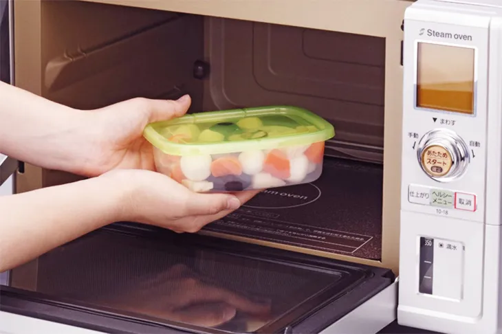 Lựa chọn các vật dụng chứa thức ăn chịu được nhiệt độ cao và đạt chuẩn an toàn viba