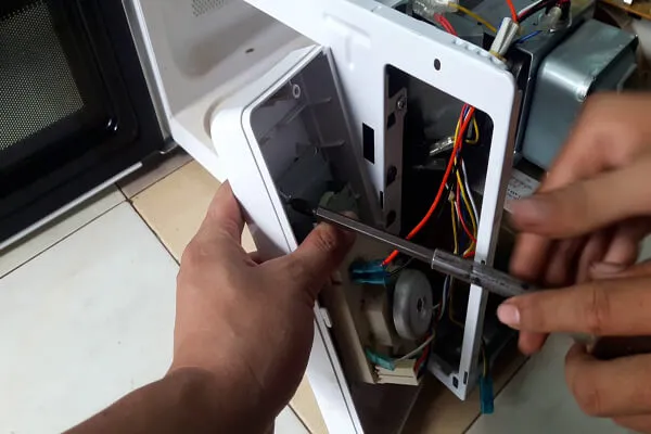 Sửa lò vi sóng tại Đà Nẵng