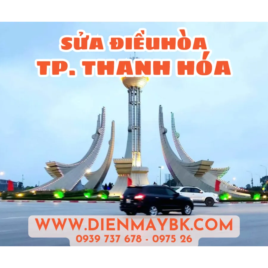 Kỹ thuật viên Điện Máy Ánh Ngân đang kiểm tra áp suất gas R32 cho máy lạnh Daikin tại một hộ gia đình ở phường Trường Thi, TP Thanh Hóa