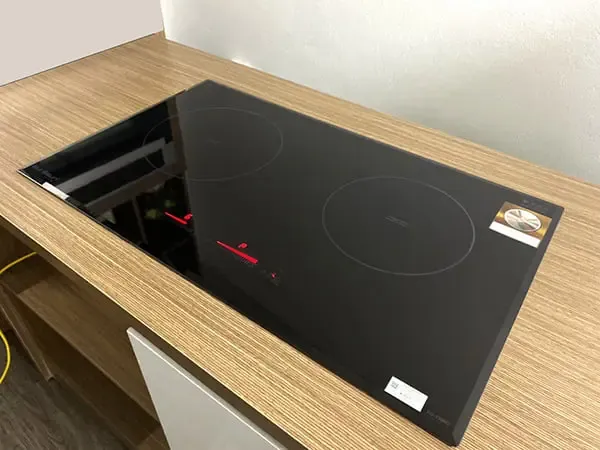 Thay mặt kính bếp từ giá tốt nhất tại Hồ Chí Minh