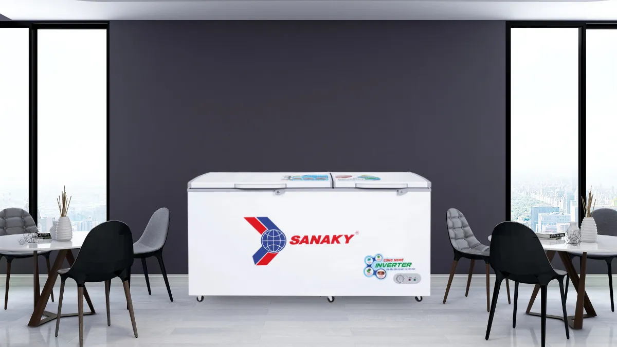 Thiết kế tủ đông gia đình Sanaky thanh lịch màu trắng