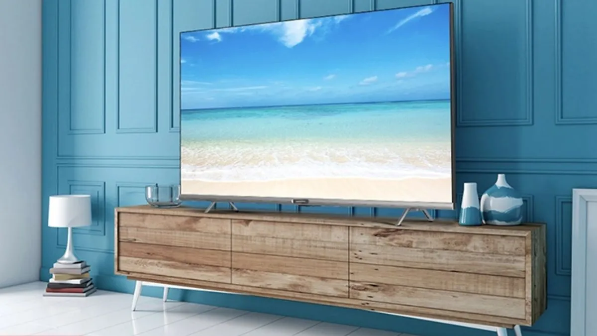 Smart Tivi Coocaa 43S3U với màn hình lớn và khung kim loại