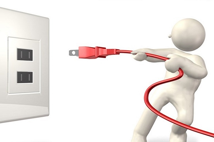 Rút điện tivi và cắm lại sau vài phút