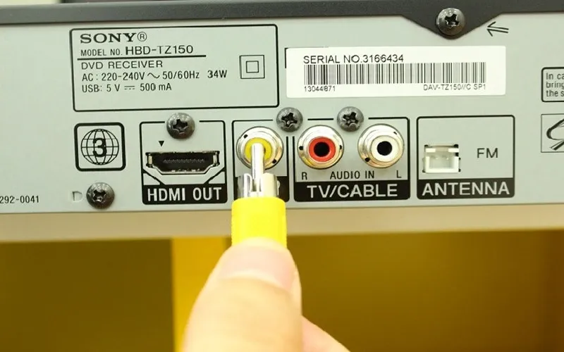 Kiểm tra jack cắm, dây kết nối