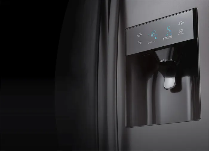 Hệ thống lấy bên nước ngoài trên tủ lạnh Toshiba