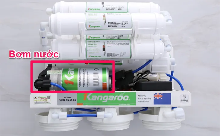 Lắp bơm tăng áp phụ giúp cải thiện áp lực nước đầu vào